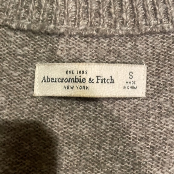 A&F Sweater - Picture 4 of 4